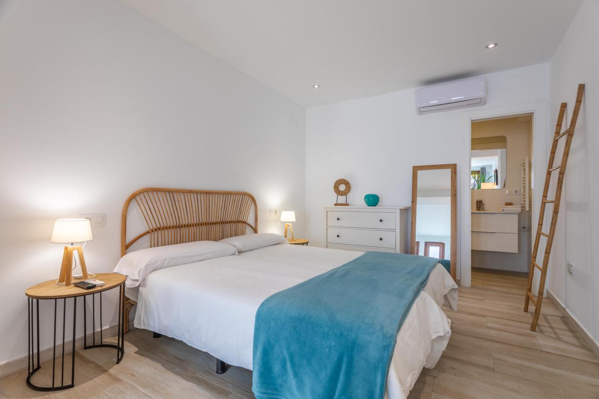 Malabau Beach House タリファ エクステリア 写真