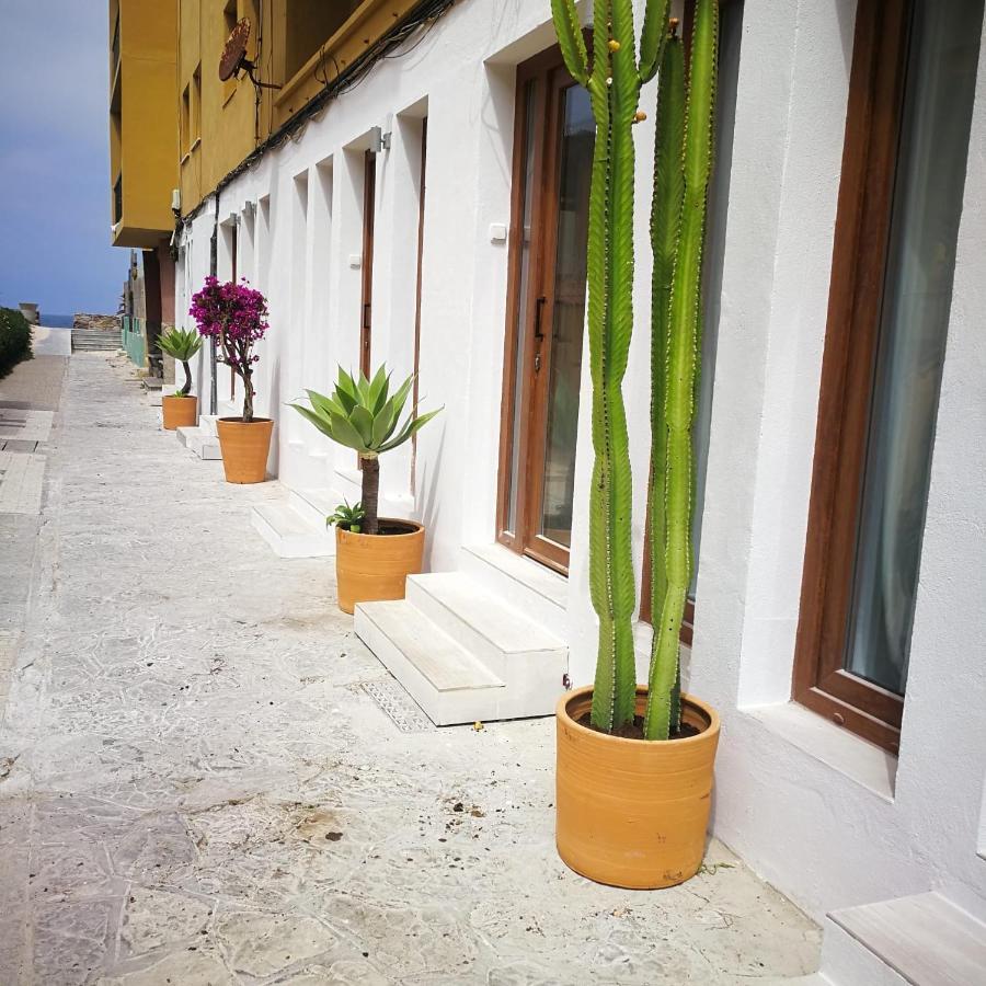 Malabau Beach House タリファ エクステリア 写真