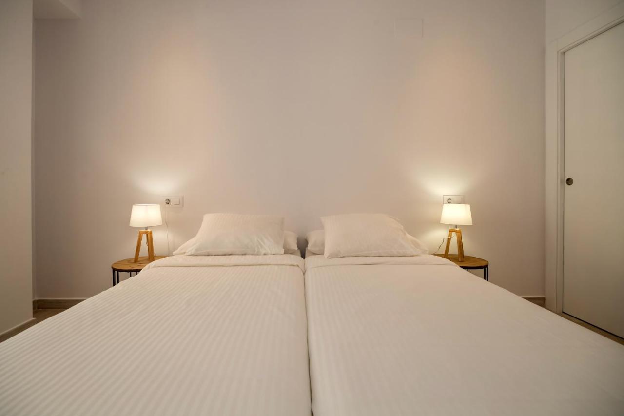 Malabau Beach House タリファ エクステリア 写真